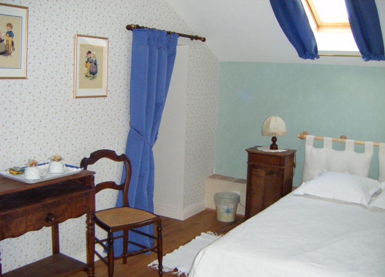 Chambres D'Hotes Le Pont Romain Montfort-le-Gesnois ภายนอก รูปภาพ